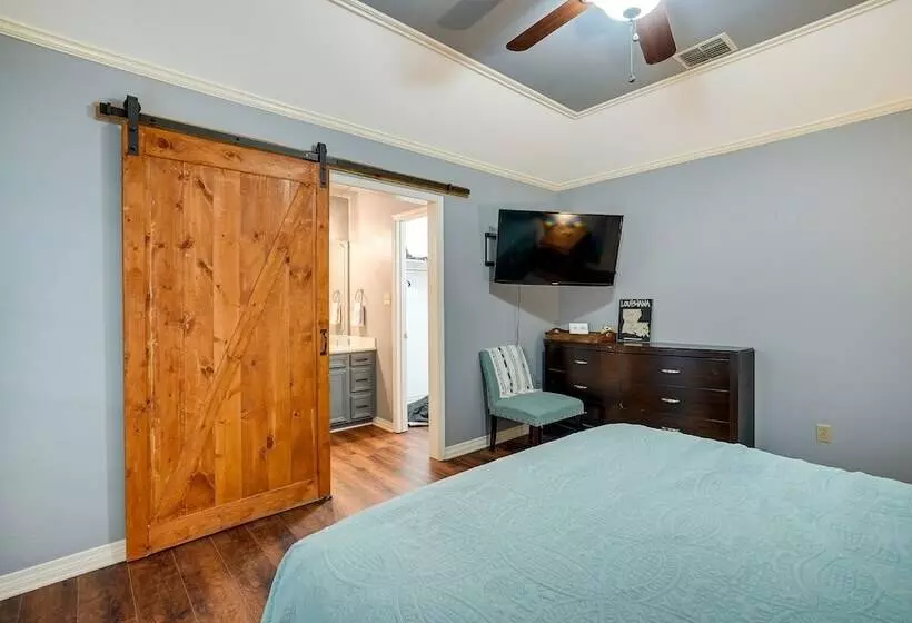 Pet Friendly Bossier City Home Rental: Fenced Yard