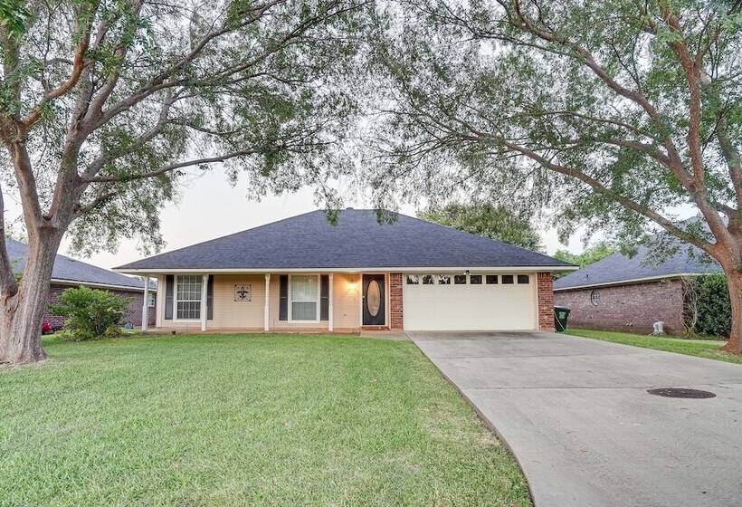Pet Friendly Bossier City Home Rental: Fenced Yard