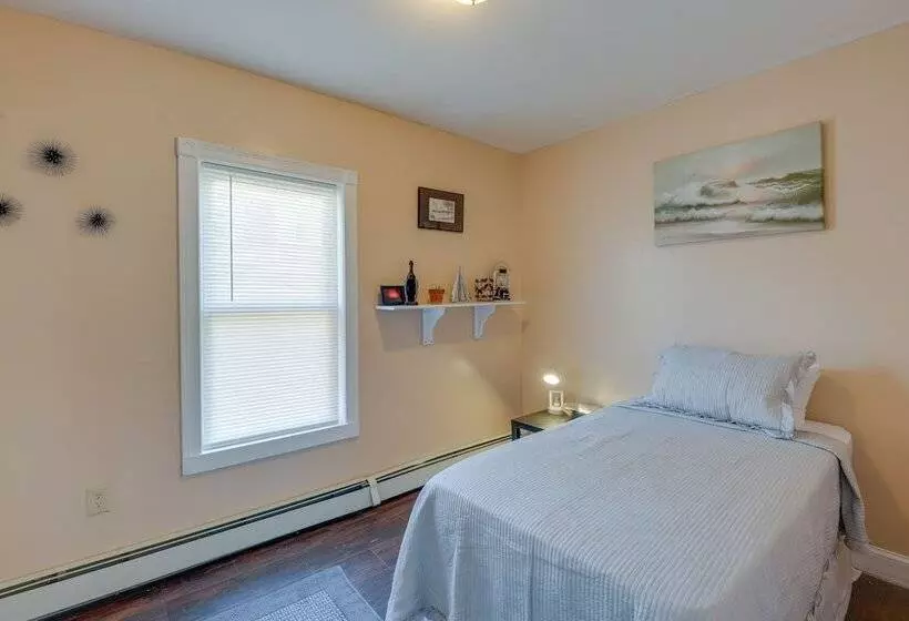 Pet Friendly Claremont Vacation Rental!