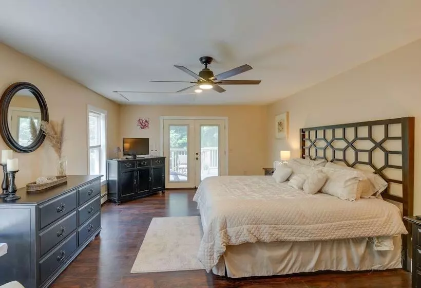 Pet Friendly Claremont Vacation Rental!