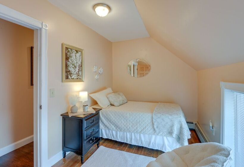 Pet Friendly Claremont Vacation Rental!