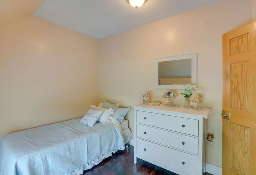 Pet Friendly Claremont Vacation Rental!