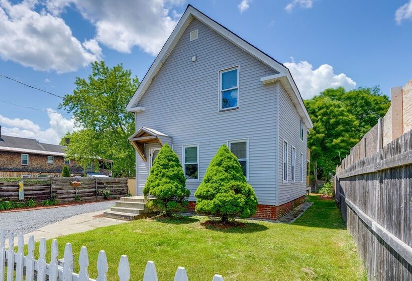 Pet Friendly Claremont Vacation Rental!