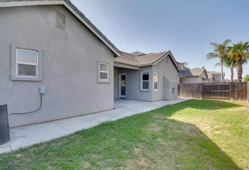 Remodeled Livingston Home W/ Private Backyard!