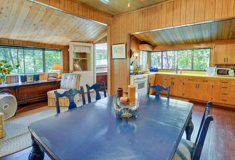 Deck + Al Fresco Dining: Washington Cabin Escape!