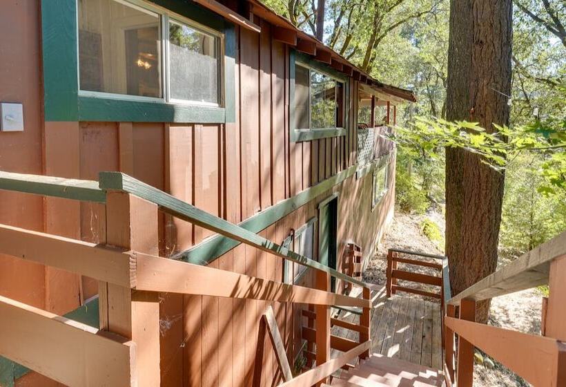 Deck + Al Fresco Dining: Washington Cabin Escape!