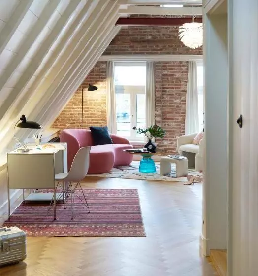 Aamiaismajoitus (B&B) Five Rooms