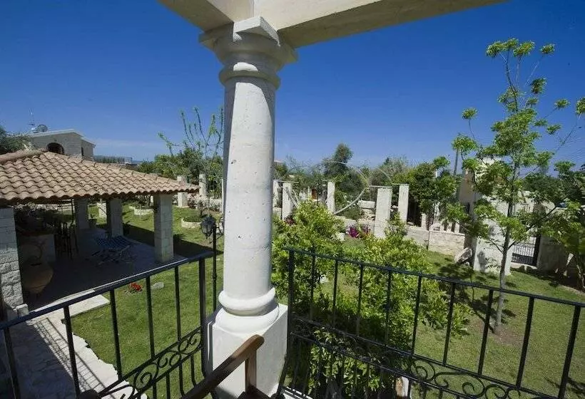 Constantinos Villa