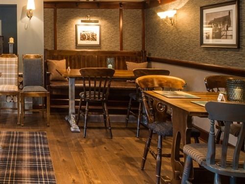 客栈  The White Mare