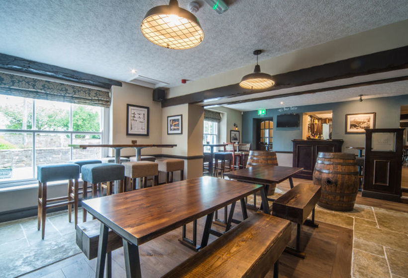 客栈  The White Mare