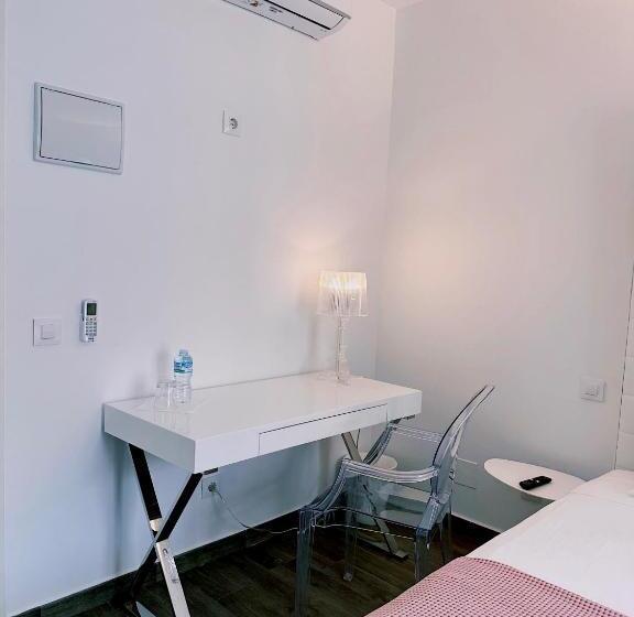 هتل Bhc Boutique Hostal Cala Millor