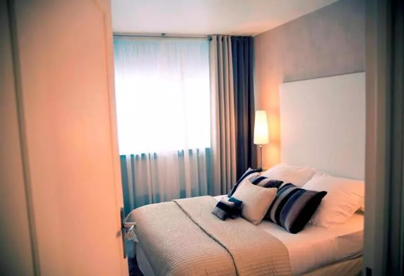 Hotel Dm