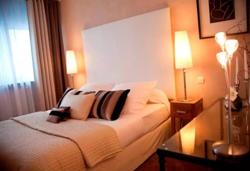 Hotel Dm