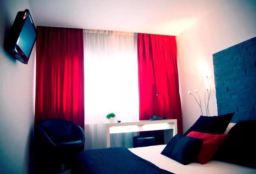 Hotel Dm