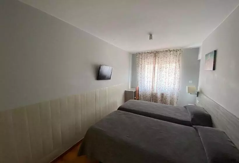 Hotel Dpcristal
