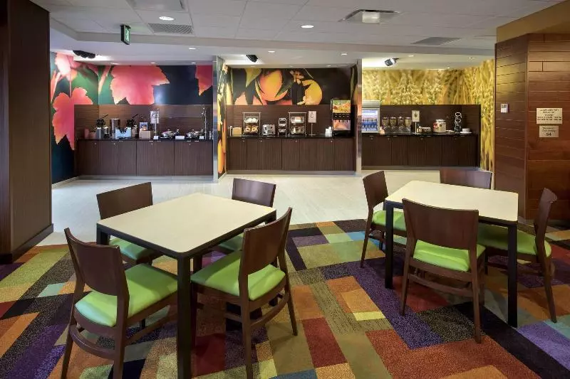 ホテル Fairfield Inn & Suites By Marriott Syracuse Carrier Circle
