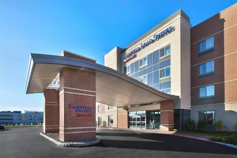 ホテル Fairfield Inn & Suites By Marriott Syracuse Carrier Circle