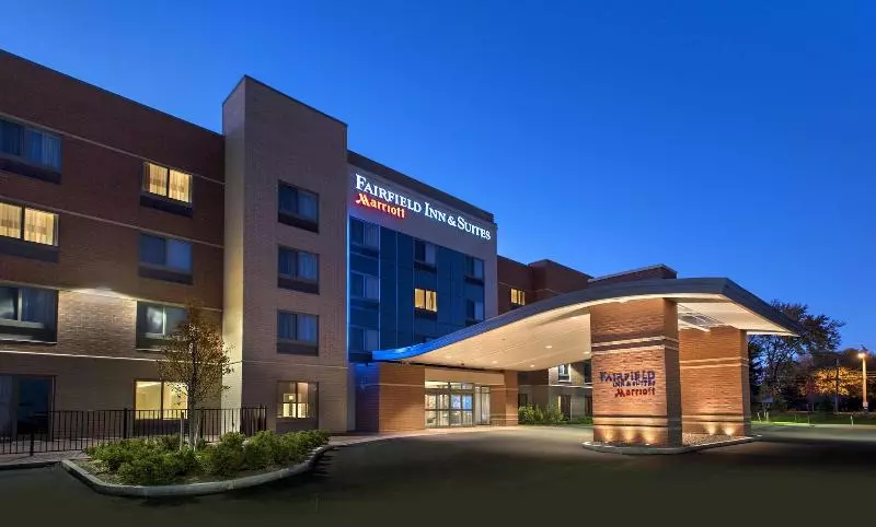 ホテル Fairfield Inn & Suites By Marriott Syracuse Carrier Circle