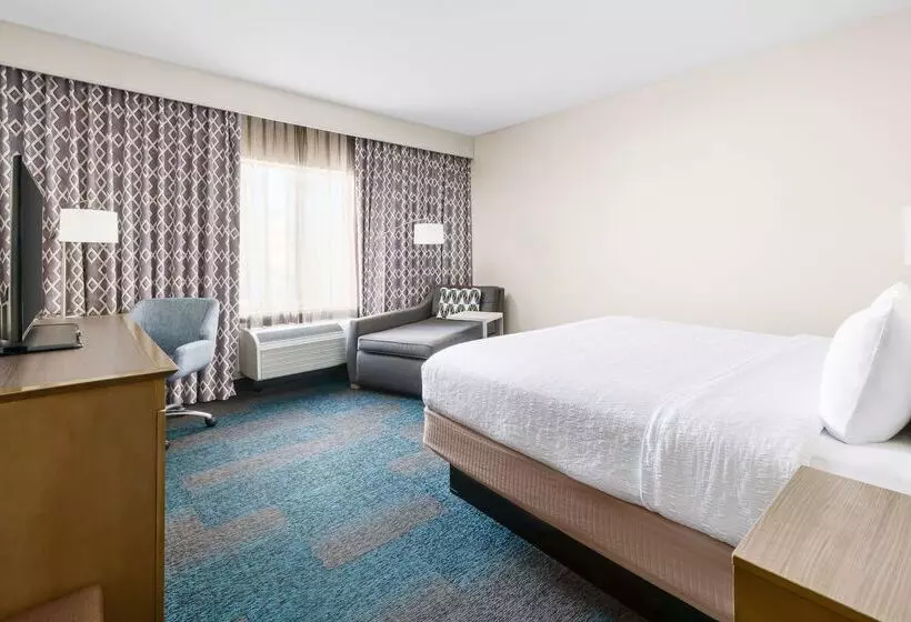 هتل Hampton Inn & Suites Lax El Segundo