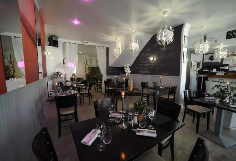 هتل Hôtel Familial L Ostréi