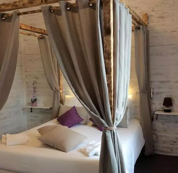 هتل Hôtel Familial L Ostréi
