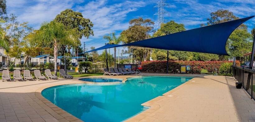 בית מלון כפרי Ingenia Holidays Nepean River