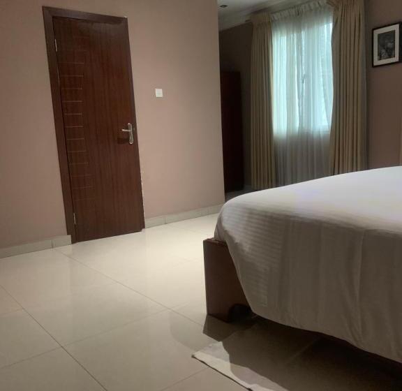 Hotel Manjaro Suites