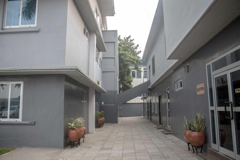 Hotel Manjaro Suites