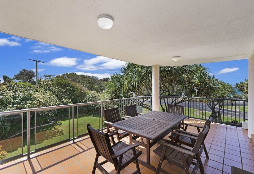 ホテル Pandanus Coolum Beach