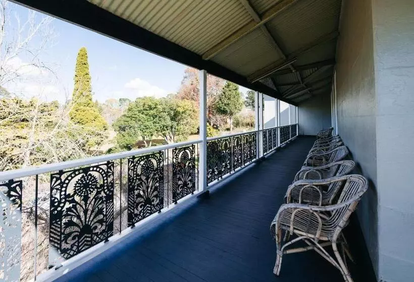 Majatalo Etico At Mount Victoria Manor