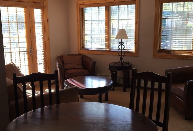 Snakedance Condominiums