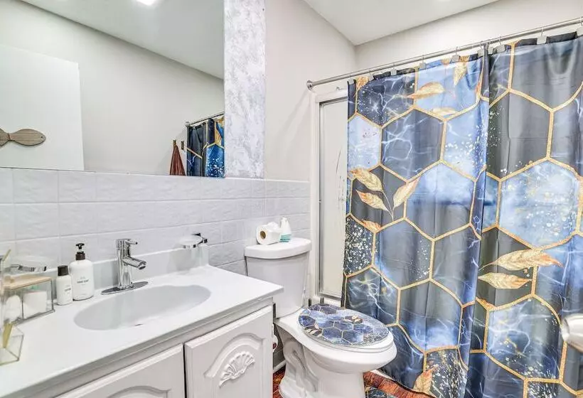 A Time To Remember  Tobyhanna Home W/ Hot Tub!