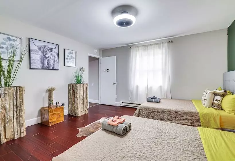 A Time To Remember  Tobyhanna Home W/ Hot Tub!