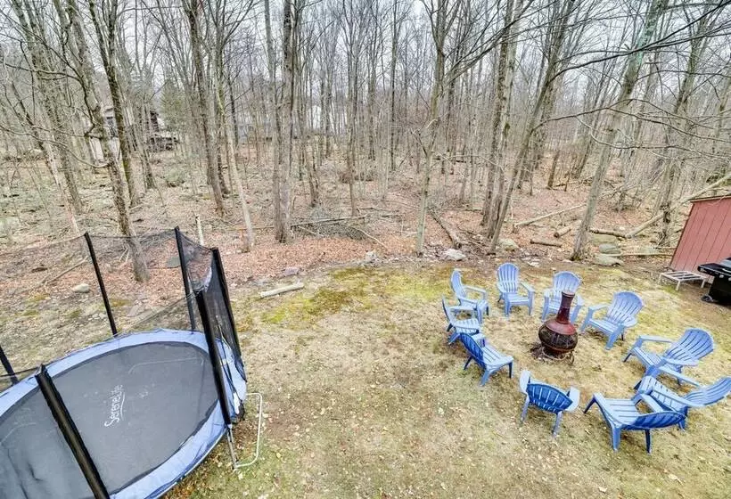 A Time To Remember  Tobyhanna Home W/ Hot Tub!