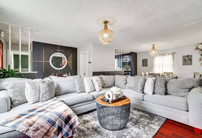 A Time To Remember Tobyhanna Home W/ Hot Tub!