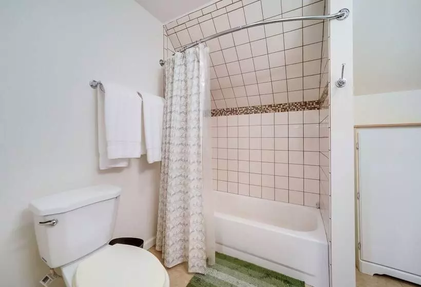 Arden Home W/ Private Hot Tub ~ 17 Mi To Asheville