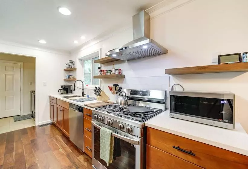 Arden Home W/ Private Hot Tub ~ 17 Mi To Asheville