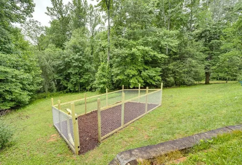 Arden Home W/ Private Hot Tub ~ 17 Mi To Asheville