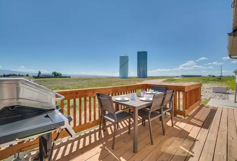 Bright Wyoming Retreat W/ Deck & Mountain Views!