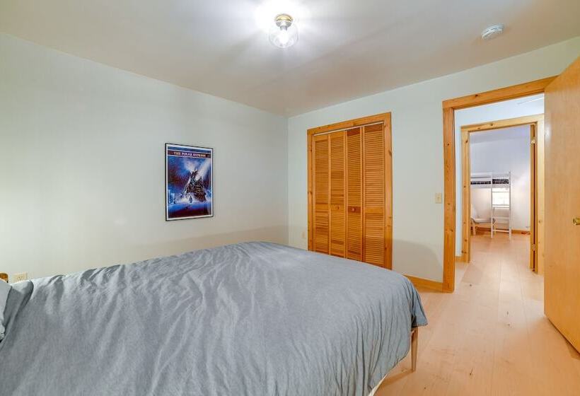 Catskills Mountain Cabin In Bloomville!