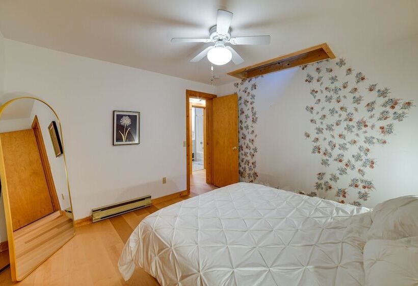 Catskills Mountain Cabin In Bloomville!