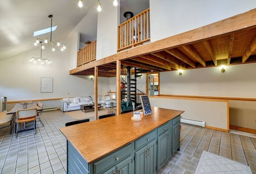 Catskills Mountain Cabin In Bloomville!