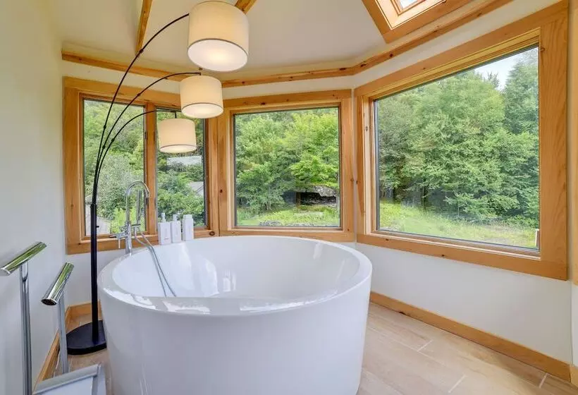 Catskills Mountain Cabin In Bloomville!