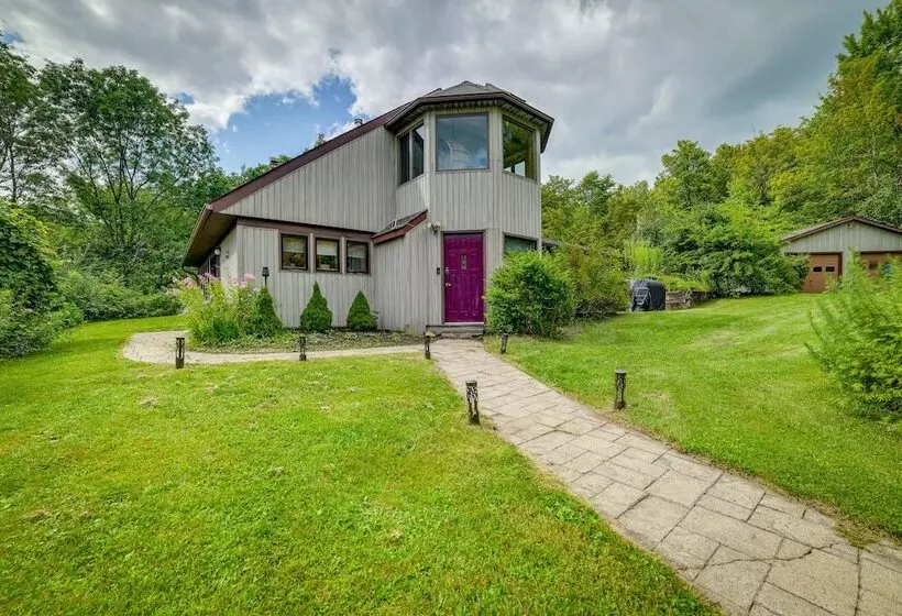 Catskills Mountain Cabin In Bloomville!