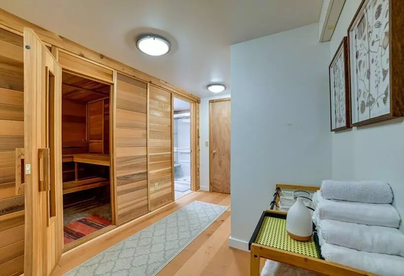 Catskills Mountain Cabin In Bloomville!