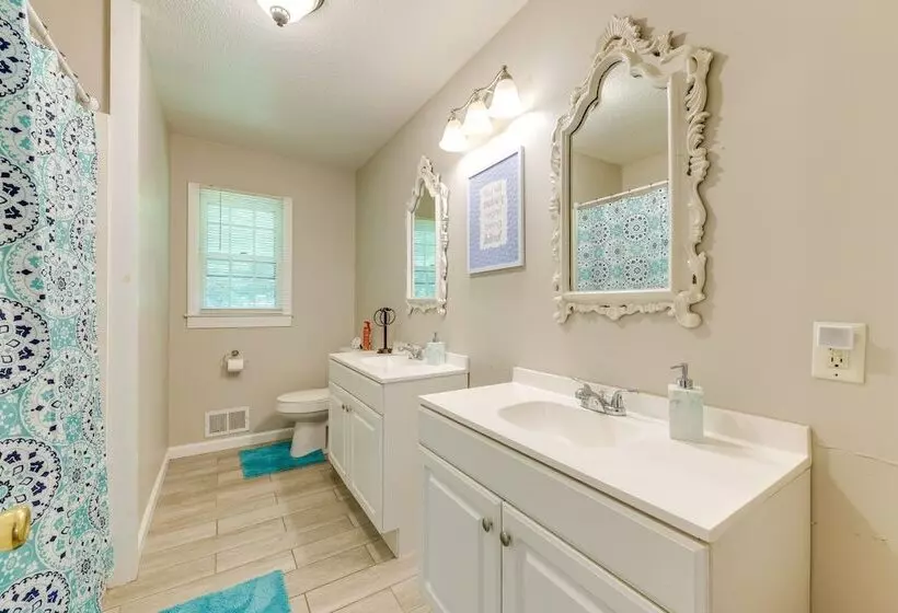 Charming Jonesville Home W/ Grill   Near Wineries!