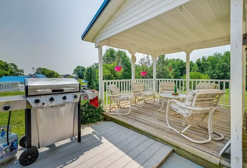 Charming Smiths Grove Home Near Cave Tours!