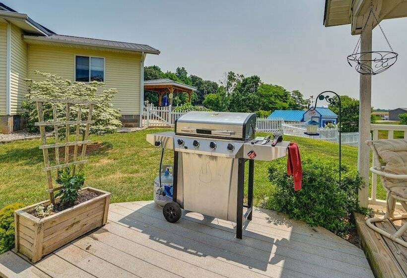 Charming Smiths Grove Home Near Cave Tours!