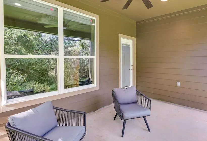Charming Willis Hideaway < 1 Mi To Lake Conroe!