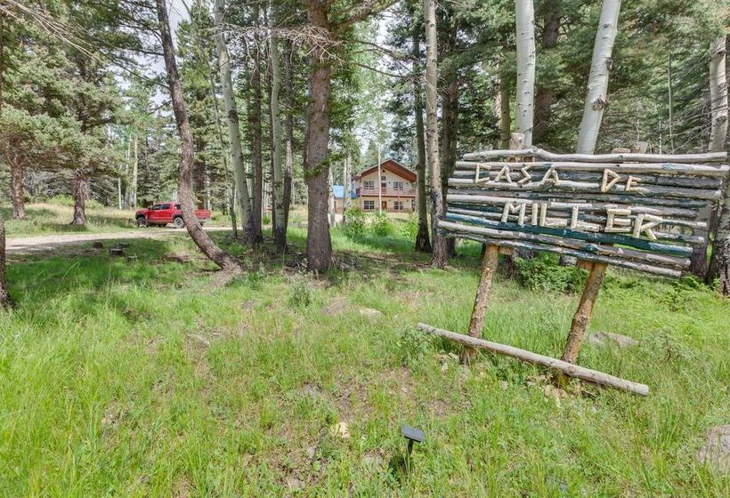 Cozy Angel Fire Vacation Rental: 4 Mi To Resort!
